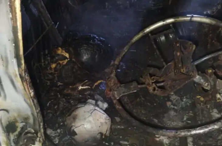 कानपुर में खड़े ट्रक से टकराई ई-बाइक लदी गाड़ी, आग लगने से परिचालक की जलकर मौत