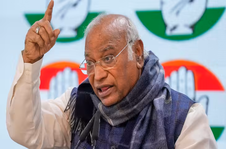 मल्लिकार्जुन खड़गे का EC पर तीखा हमला: 2-8 अक्टूबर तक संसद से सड़क तक मार्च, 6 तारीख को EC दफ्तर का घेराव
