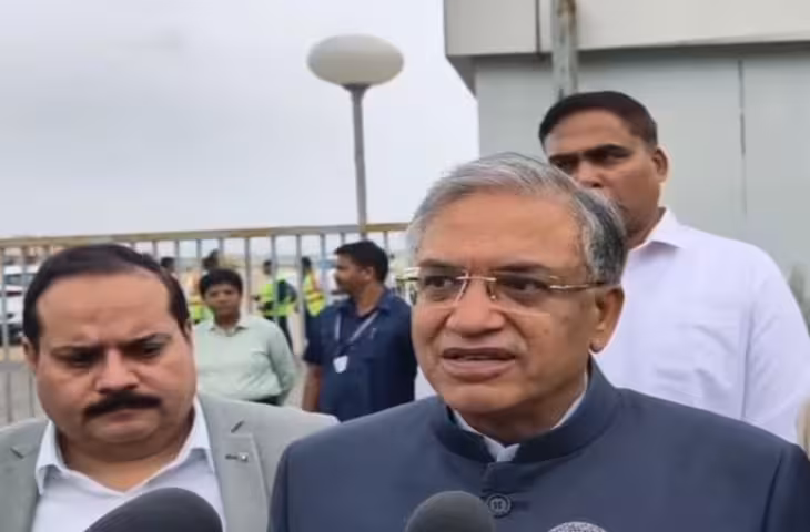 यूपी में चुनावी तैयारियां तेज, मुख्य निर्वाचन आयुक्त ज्ञानेश कुमार लखनऊ पहुंचे; 120 विधानसभा सीटों के BLO से करेंगे संवाद