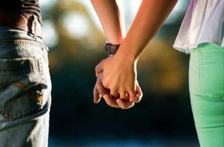 भारत में लिव-इन रिलेशन वैध या अवैध? जाने इसे लेकर क्या है भारत के नियम कानून&nbsp;