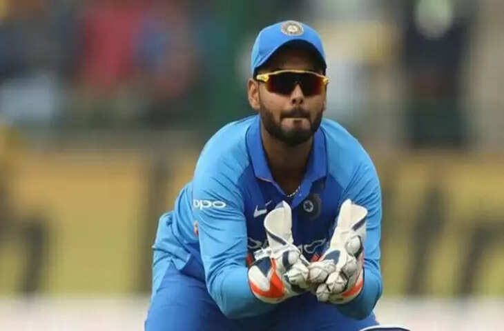 धोनी नहीं बल्कि इन्हें देखकर विकेटकीपर बने थे Rishabh Pant, खुद किया हैरान कर देने वाला खुलासा
