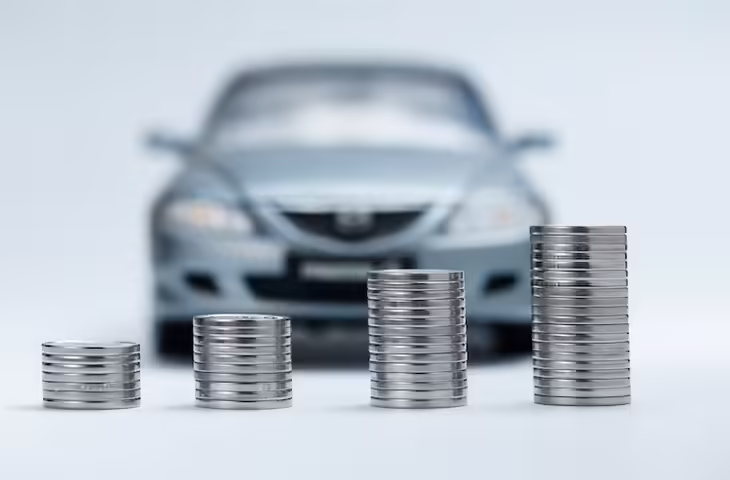 Car Depreciation Explained: नई कार सड़क पर आते ही क्यों हो जाती है सस्ती, कितना गिरता है उसका बाजार भाव?