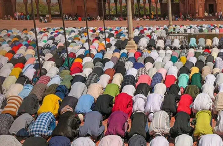 भोपाल: &lsquo;शहर काजी को प्रोस्टेट की बीमारी&hellip;&rsquo; नमाज पढ़ा सकते हैं या नहीं? सवाल पर मुफ्ती ने जारी कर दिया फतवा