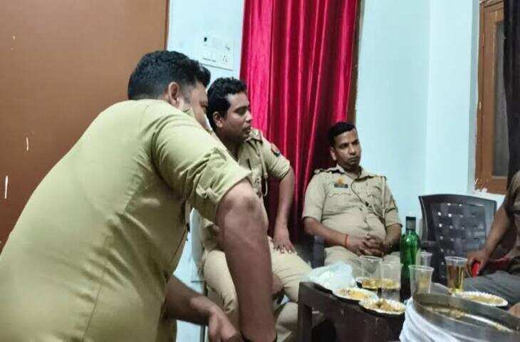 हापुड़ में नशे में युवक का हाईवोल्टेज ड्रामा, पुलिस चेकपोस्ट में घुसकर दरोगा की टोपी पहनी और मचाई तोड़फोड़