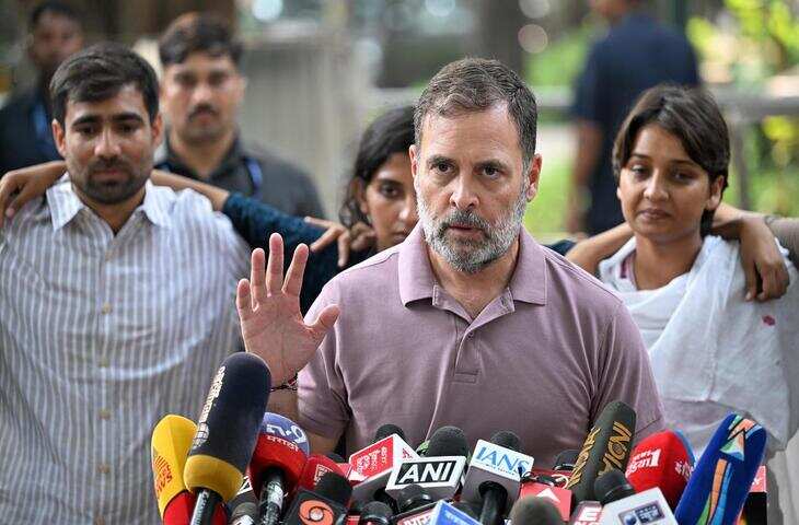 गर्भवती पत्रकार से बदसलूकी का आरोप: राहुल गांधी के खिलाफ सुप्रीम कोर्ट सख्त, याचिका पर भेजा कारण बताओ नोटिस