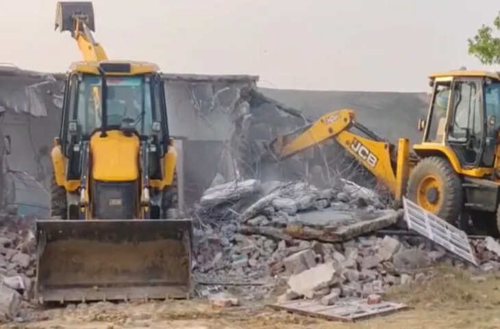 Rajasthan में बीजेपी पूर्व जिला अध्यक्ष के करोड़ों के निर्माण पर चला बुलडोजर, 8 बीघा सरकारी जमीन बना रखा था स्कूल