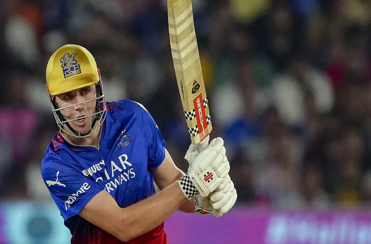 बड़ी बोली और कम पैकेज! IPL में विदेशी खिलाड़ियों को मिलती है बोली से कम राशि, जाने क्या है वजह और नियम ?