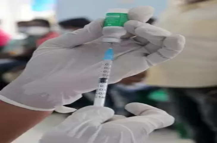 Bengaluru में डोर-टू-डोर कोविड टीकाकरण के लिए वैक्सीन व्हीकल लॉन्च