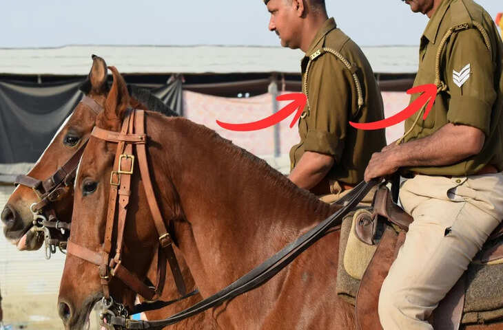 पुलिस की वर्दी में लगी रस्सी का क्या होता है मतलब? जानिए दिलचस्प वजह