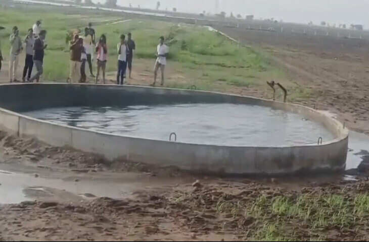 रहस्यमयी कुएं का VIDEO हुआ वायरल, 18 फीट गहरे पानी में अपने आप उठती-बैठती दिखी लहरें, नजारा देखकर सहमे लोग