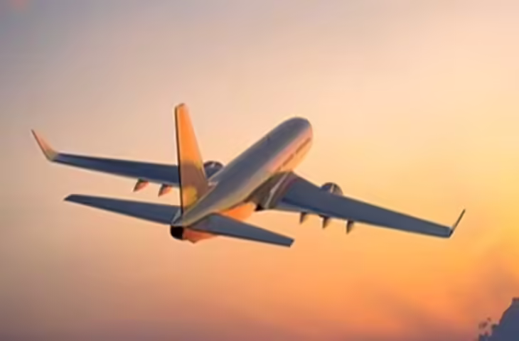 जयपुर से चंड़ीगढ़ जा रहे विमान के दोनों इंजन फेल, वीडियो में देखें पायलट ने सूझबूझ से प्लेन को सुरक्षित लैंड करवाया