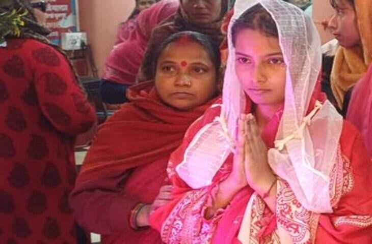मुस्लिम युवक से शादी के एक सप्ताह बाद घर लौटी मंशा, मंदिर में गंगाजल से हुआ शुद्धिकरण संस्कार