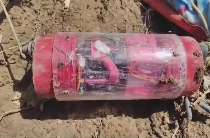 झुंझुनूं में क्रैश होकर गिरा 'रॉकेट', लोगों में मचा हड़कंप, मौके पर पहुंची पुलिस ने संभाला मामला&nbsp;