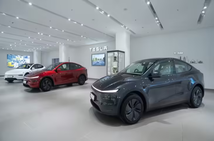 भारत में Tesla Car Buyers के लिए खुशखबरी, जानें कौन-कौन से मॉडल हुए सस्ते और वजह क्या है ?​​​​​​​
