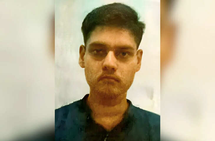 12वीं के छात्र ने पिता की लाइसेंसी पिस्टल से की आत्महत्या, परिवार और गांव में मातम