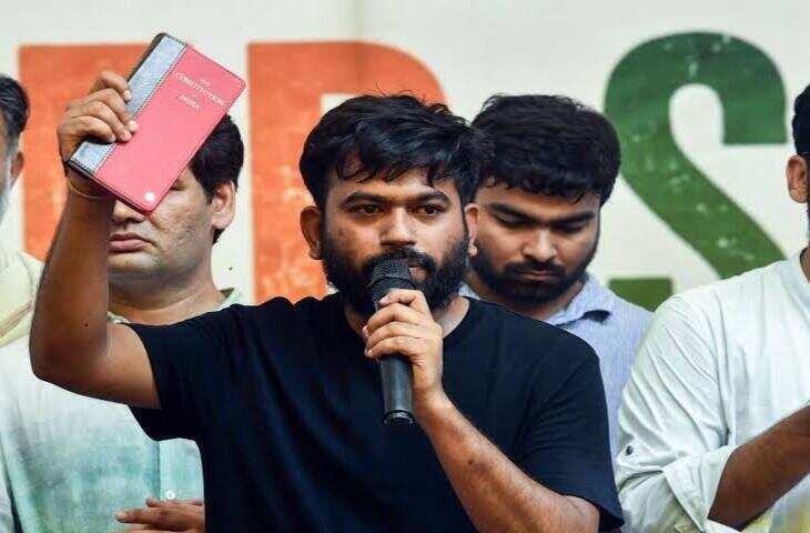 नीट पेपर लीक आंदोलन पर सियासत तेज: कॉकरोच जनता पार्टी ने दी बड़े प्रदर्शन की चेतावनी, वीडियो में जाने बंगाल सरकार ने केस वापसी का किया ऐलान