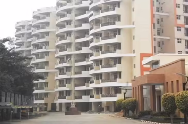 अंसल बिल्डर पर बड़ा आरोप: आवंटियों के अरबों रुपये के प्लॉट एलडीए में रखे बंधक, मचा हड़कंप