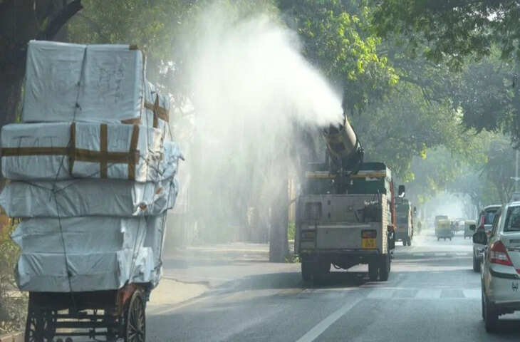 दिल्ली दुनिया की चौथी सबसे प्रदूषित राजधानी, टॉप 5 प्रदूषित देशों की सूची से बाहर हुआ भारत