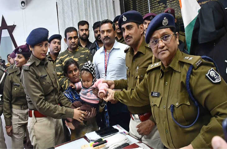 रेलवे पुलिस ने बच्चा-चोरी गिरोह का भंडाफोड़ — हाजीपुर जंक्शन से 6 माह के बच्चे को ज़िंदा बचाया