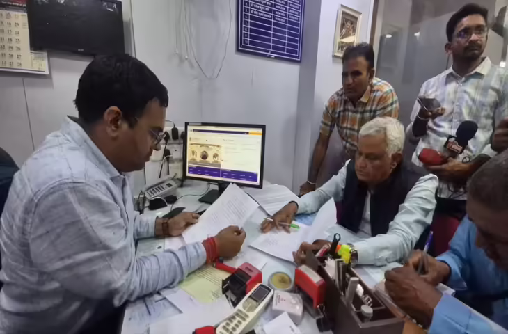 प्रधानमंत्री फसल बीमा योजना में बड़ा फर्जीवाड़ा, वीडियो में जानें कृषि मंत्री किरोड़ी लाल मीणा के खुलासे के बाद एफआईआर दर्ज