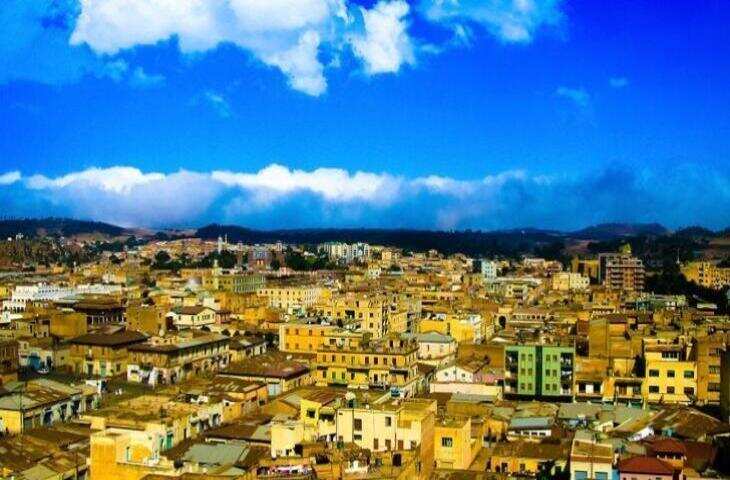 इस देश में लागू हैं अनोखे नियम, जहां मोबाइल और टीवी जैसी चीजें खरीदने के लिए भी सरकारी मंजूरी है जरूरी&nbsp;