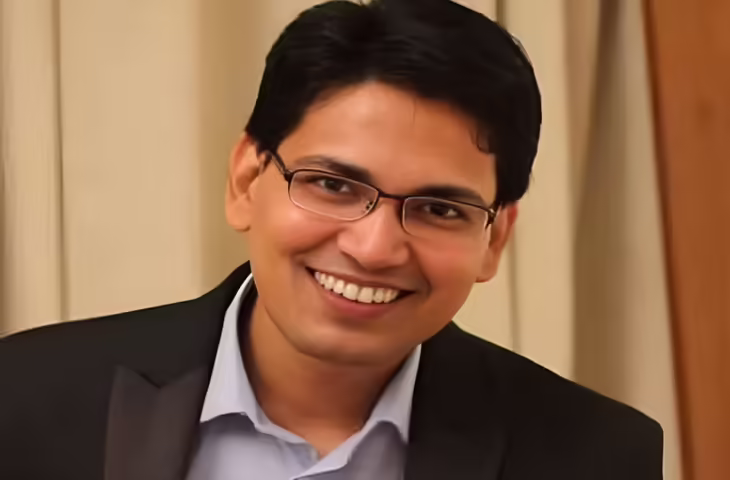 SVU की जांच में बड़ा खुलासा! गिरफ्तार ठेकेदार रिशु से जुड़े कई IAS अधिकारियों के नाम आए सामने