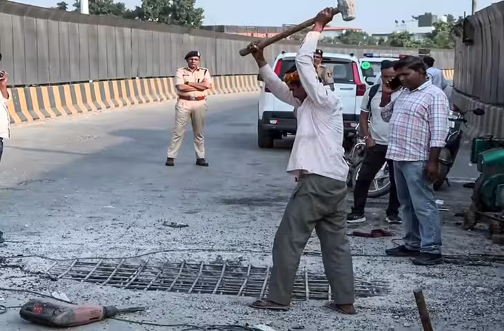 दिल्ली के RTR फ्लाईओवर पर दो जगह आईं दरारें, IGI एयरपोर्ट से वसंत विहार जाने वाला रास्ता बंद