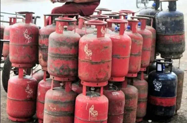 आज का LPG रेट: 14 और 19 किलो सिलेंडर की कीमत में कितना बदलाव, जानिए अपने शहर का लेटेस्ट भाव