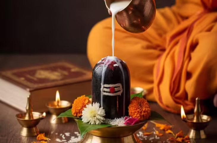 Sawan 2026: कब से शुरू हो रहा है सावन का पवित्र महीना? जानिए इस बार कितने पड़ेंगे सावन सोमवार और क्या है विशेष महत्व