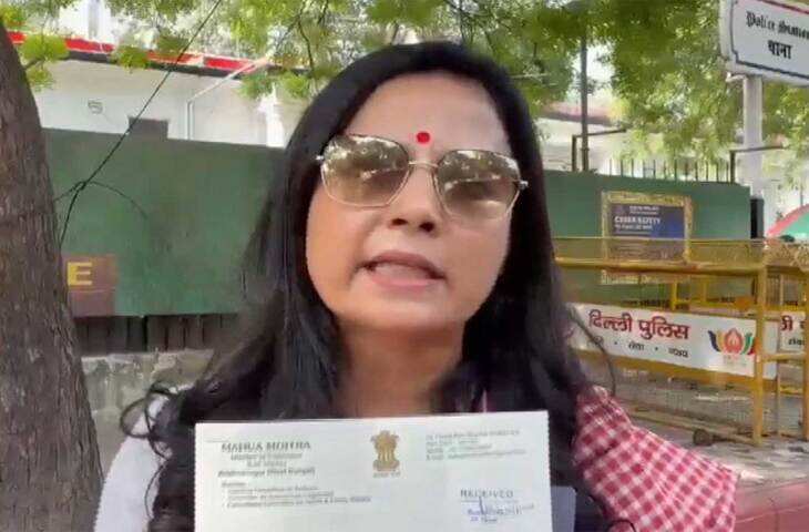 महुआ मोइत्रा ने CEC ज्ञानेश कुमार के खिलाफ थाने में दी शिकायत, वीडियो में देंखे मतदाता सूची में बदलाव का लगाया आरोप