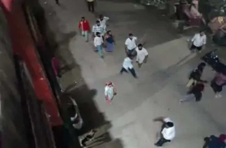 नर्मदापुरम की सिकलीगर बस्ती में पत्थरबाजी, वीडियो वायरल; सोशल मीडिया ग्रुप के मैसेज के बाद भिड़े दो पक्ष