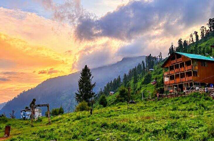 मानसून ब्रेक से उत्तर भारत में बढ़ी गर्मी, वीडियो में जाने दिल्ली-राजस्थान समेत कई राज्यों में पारा चढ़ा; पूर्वोत्तर में बाढ़ का कहर जारी