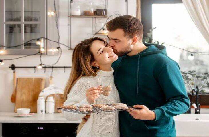 Relationship Tips: पार्टनर को कंट्रोल करना बंद करें! जानिए कैसे बढ़ेगा प्यार और भरोसा