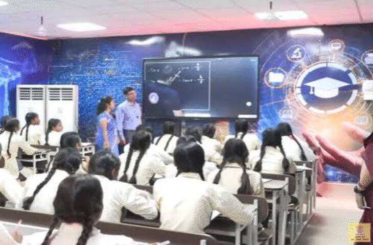 पटना के 150 सरकारी स्कूलों में शुरू हुई स्मार्ट क्लास, CM सम्राट चौधरी ने किया शुभारंभ