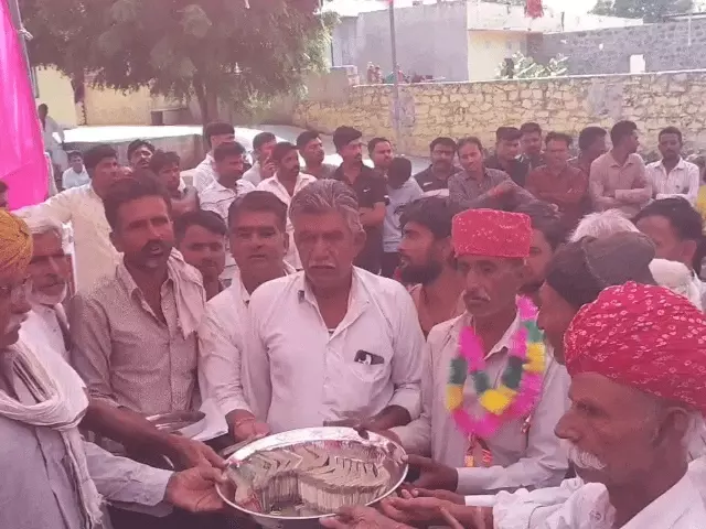 राजस्थान: सरपंच चुनाव हारने के बाद भी चिड़ी देवी का स्वागत, गले में माला-साफा और रुपयों से भरा थाल लेकर पहुंचे ग्रामीण
