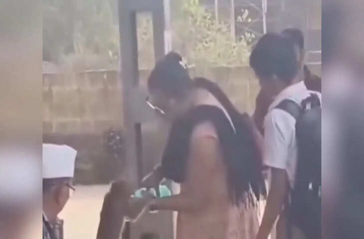  महिला ने बंदर के प्रति दिखाई गजब की इंसानियत, लोग बोले- मां की ममता सर्वोपरि