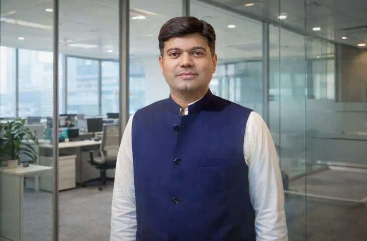 टाटानगर से शुरू हुआ सफर, कई राज्यों में नौकरी कर बनाया करियर: नवीन सिंह की कहानी