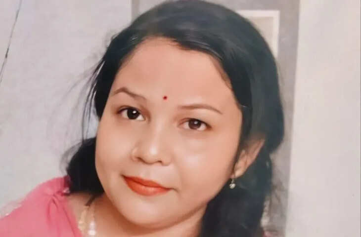 ट्रेन के टॉयलेट में जज की पत्नी की थमी सांसें, स्टेशन पर इंतजार करते रहे पति