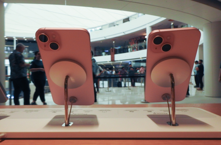 भारत में Apple ने तोड़ा अपना ही रिकॉर्ड, Q1 2025 में 29% की ग्रोथ के साथ सबसे ज्यादा शिपमेंट दर्ज