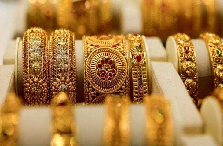 आज फिर महंगा हुआ सोना-चांदी! खरीदारी से पहले जरूर चेक करें 10 ग्राम सोने और चांदी की कीमत