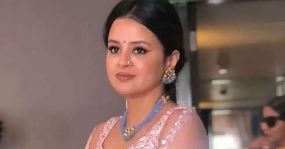 Ms Dhoni's wife Sakshi1111111111111