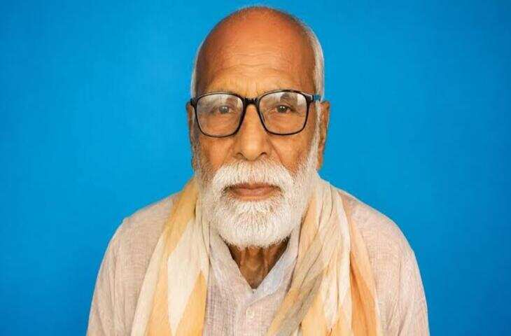 मुजफ्फरपुर में बुजुर्ग के खाते में दिखे 759 करोड़ रुपये: पेंशन निकालने पहुंचे कामेश्वर मिश्रा रह गए हैरान, जांच शुरू