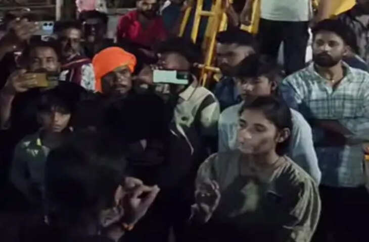 4 दिन से अंधेरे में पाल कॉलोनी, बिजली नहीं आने पर छात्राओं ने किया चक्काजाम; बिजली कंपनी के खिलाफ फूटा गुस्सा