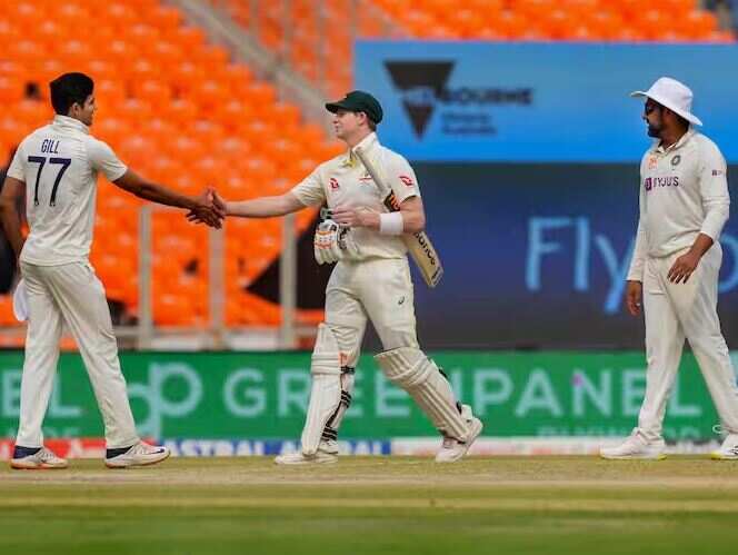 IND VS AUS--1-10--1-111222.JPG