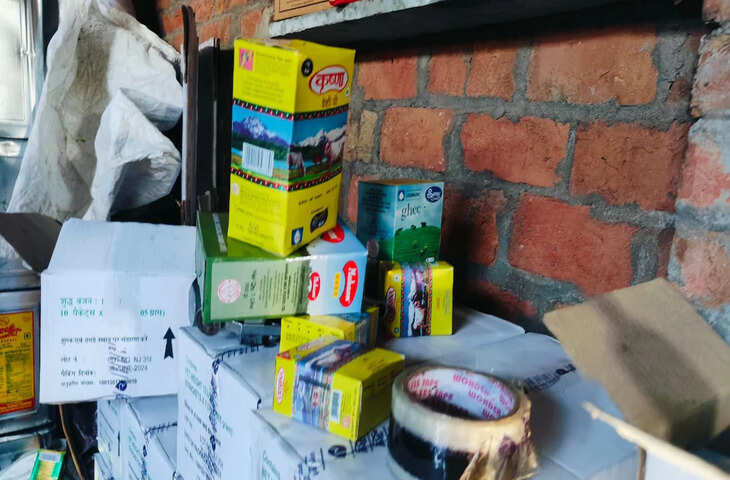 जयपुर में नकली घी बनाने की फैक्ट्री का भंडाफोड़, एक्सक्लुसीव फुटेज में देखें 7500 किलो मिलावटी घी जब्त, 4 आरोपी गिरफ्तार