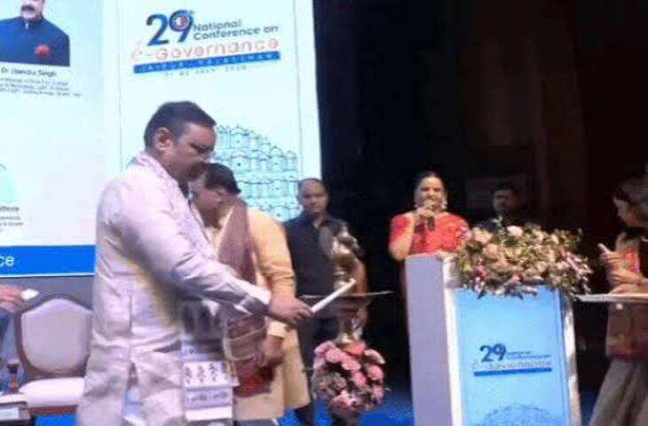 राजस्थान में WhatsApp पर मिलेंगी 27 सरकारी सेवाएं, वीडियो में जाने सिर्फ 'Hi' भेजते ही घर बैठे होगा काम