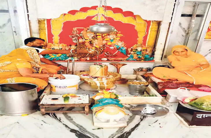 जब्बरेश्वर मंदिर में हुआ महा रुद्राभिषेक, श्रद्धालुओं ने भगवान शिव का किया अभिषेक