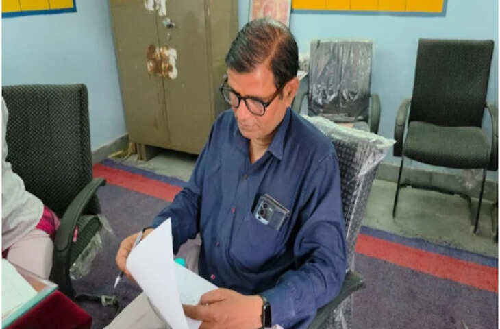 Rajasthan में 10वीं बोर्ड एग्जाम की कॉपी स्टूडेंट्स से चेक कराईं, RBSE ने लिया संज्ञान, आरोपी टीचर ने पूछताछ में बताई ये कहानी