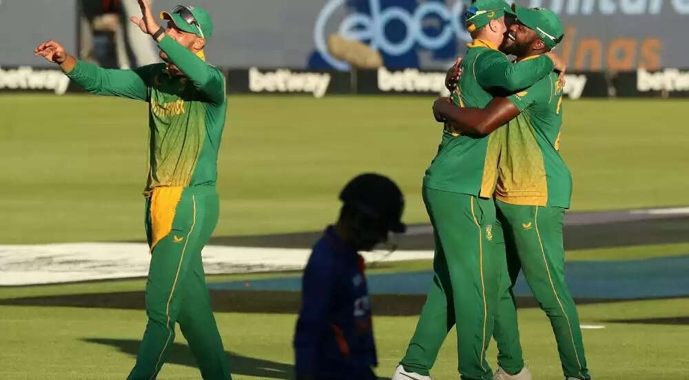 "IND vs SA -1--1-11133311111111" "IND VS SA  3rd ODI ---1233" "IND VS SA  3rd ODI ---1112333888" 