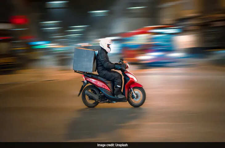 बेंगलुरु के Zepto डिलीवरी बॉय की कमाई ने उड़ाए सबके होश, बताया- 1 हफ्ते में कितना कमा लेता है